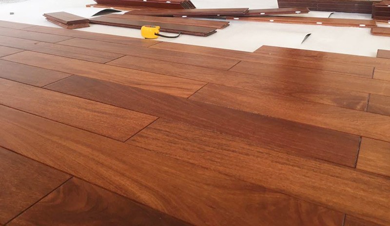 gỗ lót sàn căm xe