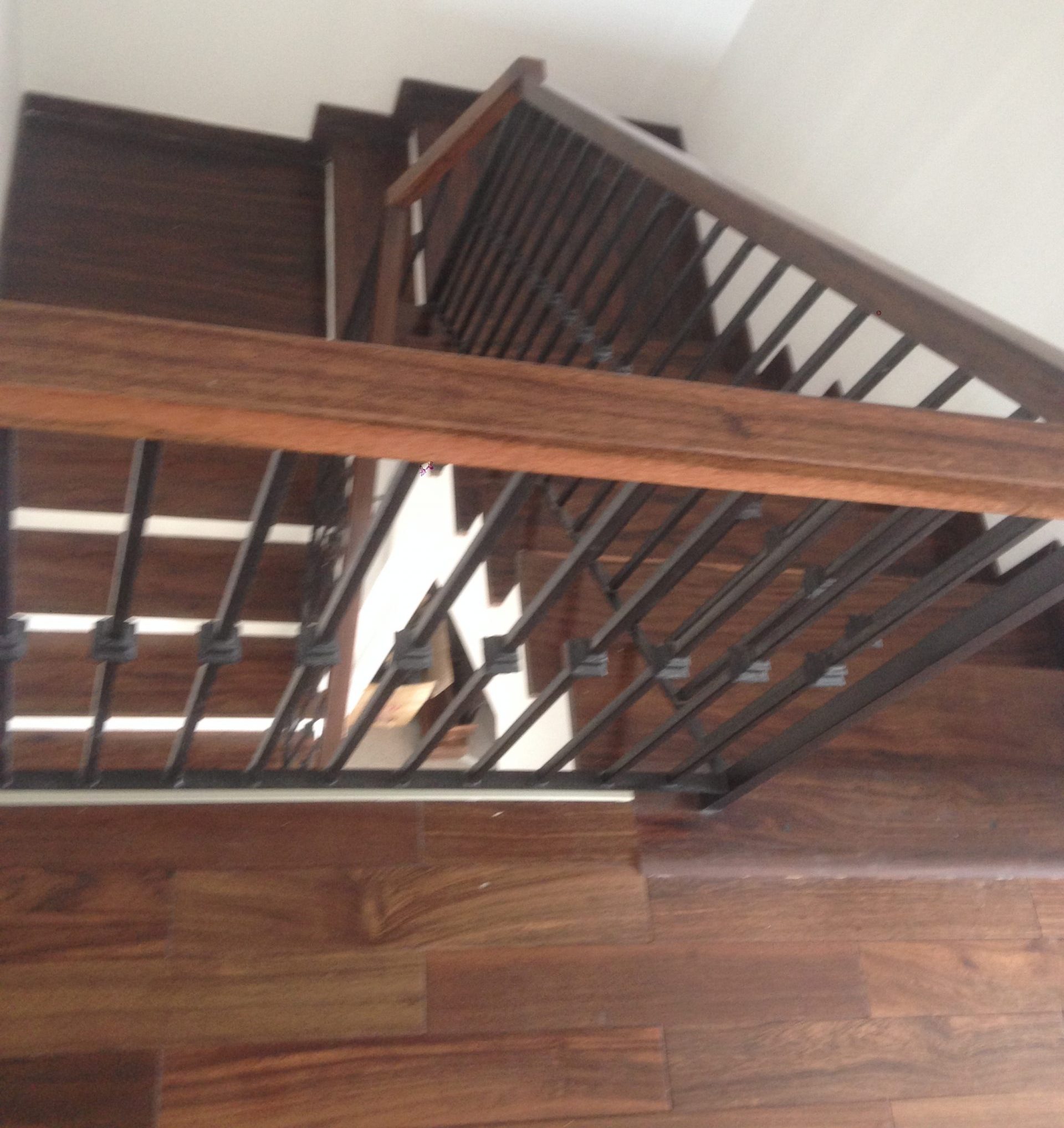 cầu thang chiu liu