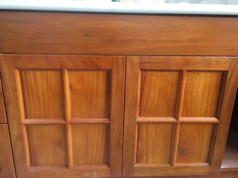 tủ bếp gỗ gõ đỏ