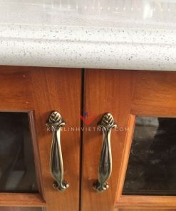 tay nam tu bep tan co dien