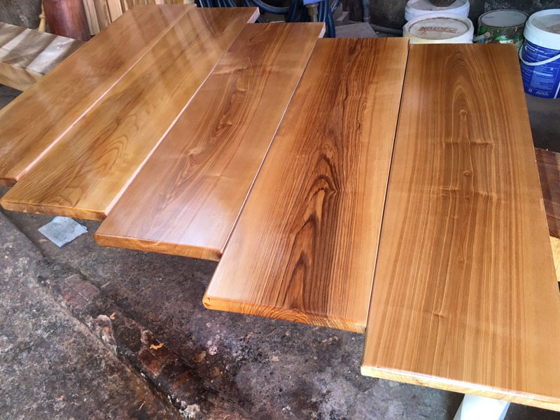 Bậc gỗ sồi Nga dày 2.7cm thi công cầu thang sắt xương cá - Ảnh 9