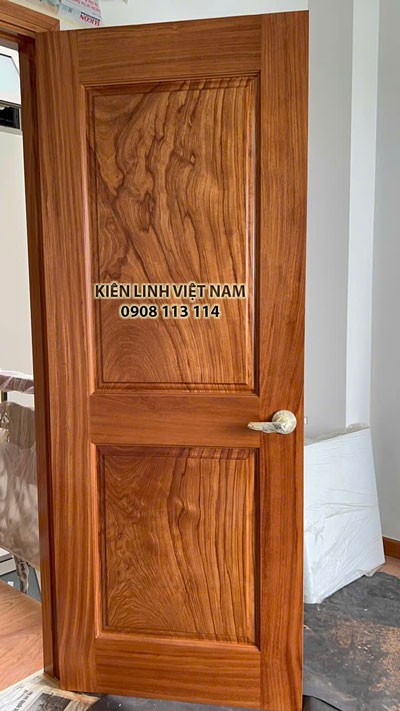 cua phong ngu go phi