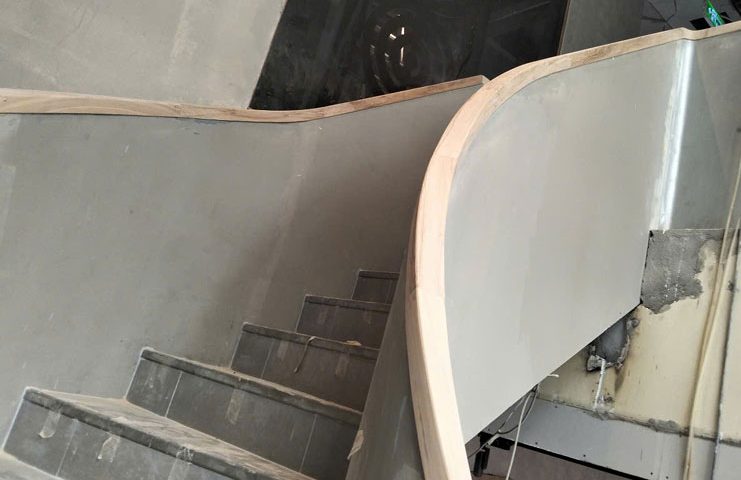 Tay vịn cầu thang xoắn gỗ sồi 5cm vuông - Ảnh 8