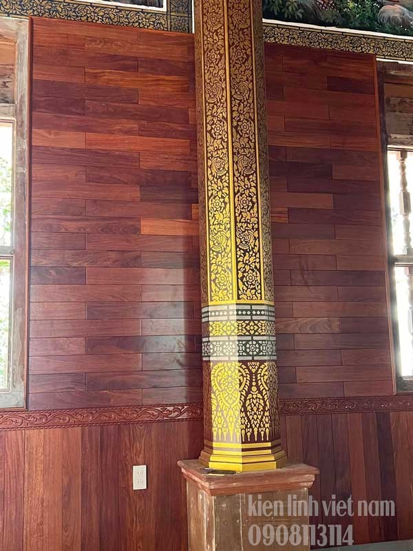 Lamri ốp tường gỗ Gõ đỏ cao 90cm chỉ CNC hoa văn - Ảnh 12