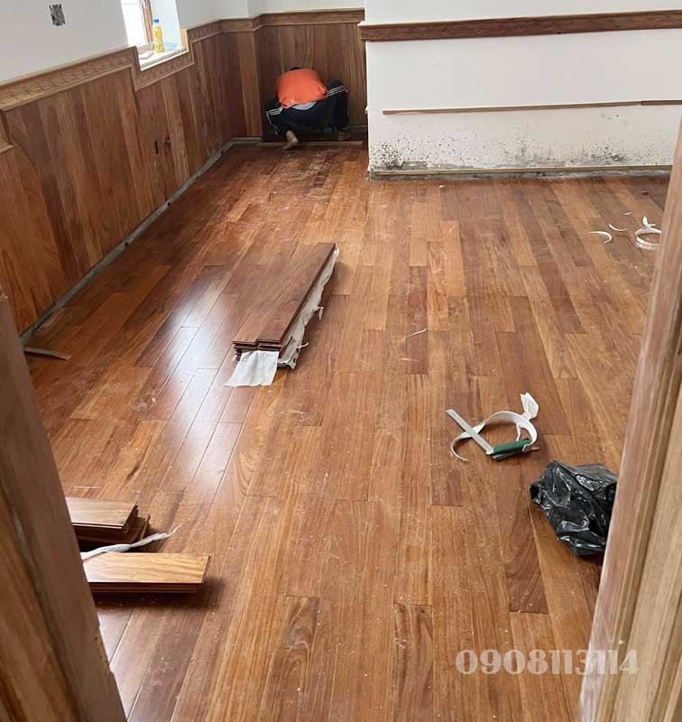 Lamri ốp tường gỗ Gõ đỏ cao 90cm chỉ CNC hoa văn - Ảnh 14