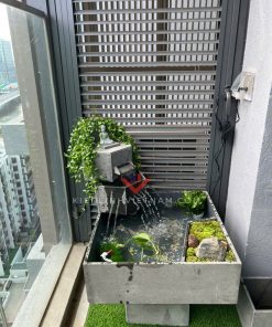 Tiểu cảnh thác nước trang trí hồ cá ngoài trời, phù hợp với ban công nhà phố và căn hộ.